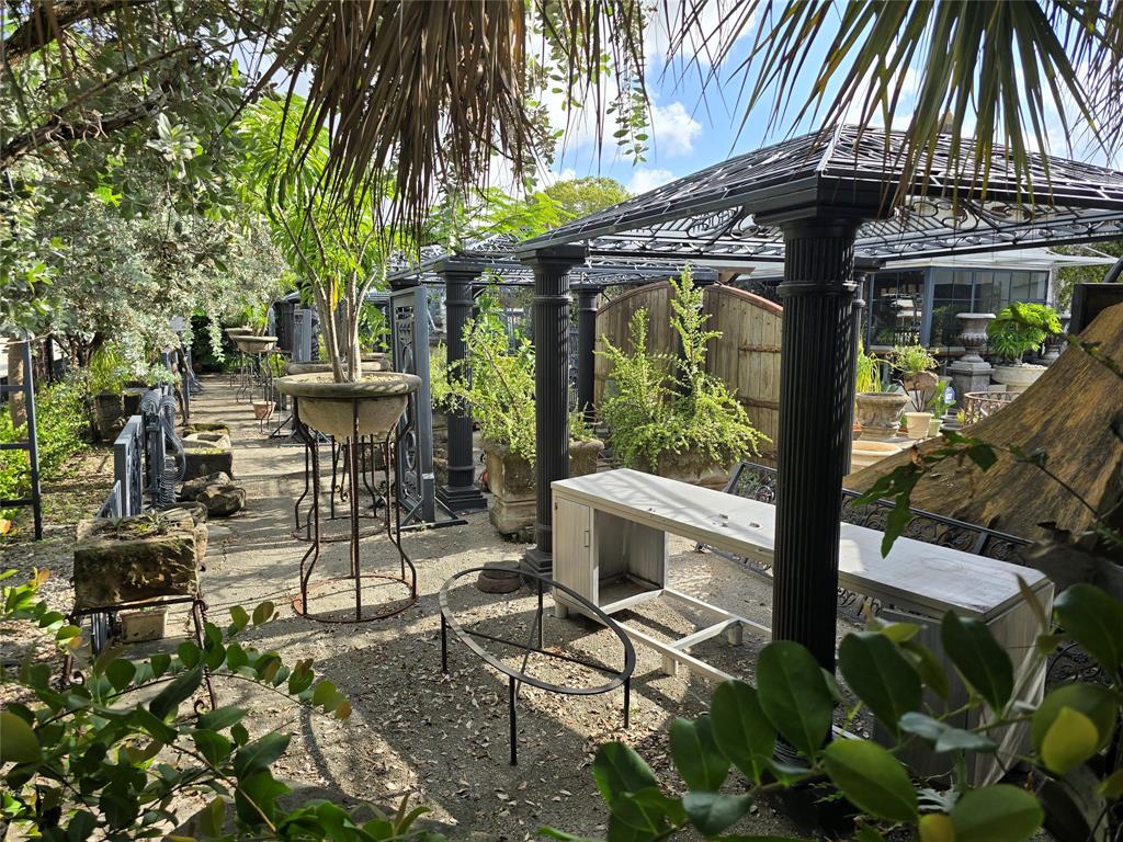 Awesome Commercial opportunity